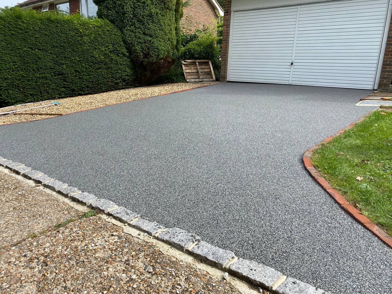 This is a photo of a resin driveway installed in Warrington by Warrington Resin Solutions